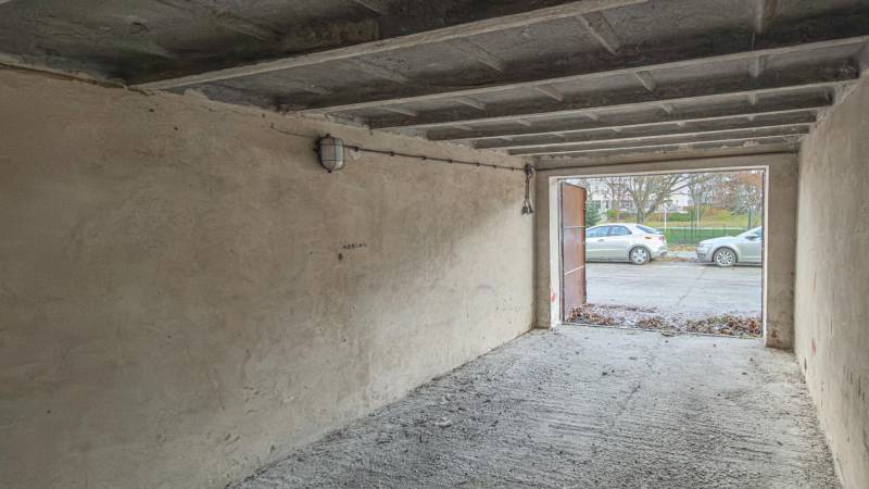 Prodazha Garazhi, Garazhi, Haburská, Bratislava - Ružinov, Slovakia