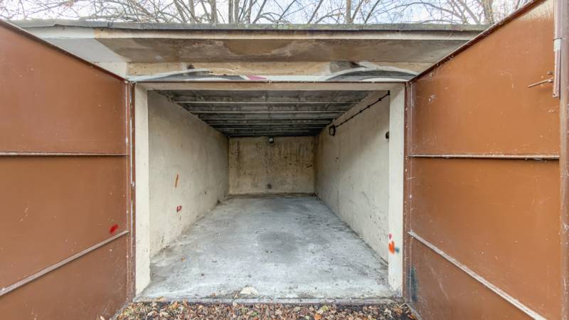 Prodazha Garazhi, Garazhi, Haburská, Bratislava - Ružinov, Slovakia