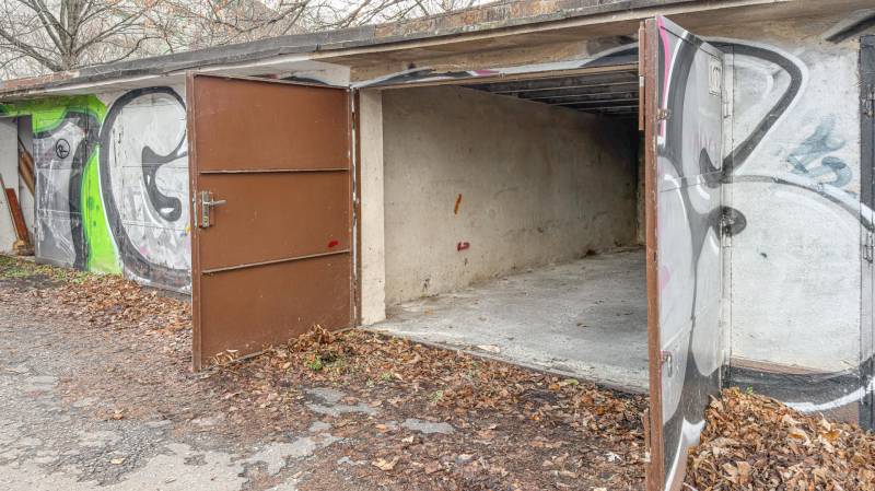 Prodazha Garazhi, Garazhi, Haburská, Bratislava - Ružinov, Slovakia