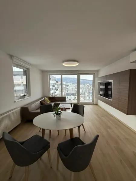 Prodazha 3-komnatnaya, 3-komnatnaya, Martina Granca, Bratislava - Dúbr