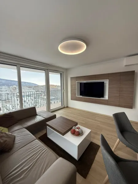 Prodazha 3-komnatnaya, 3-komnatnaya, Martina Granca, Bratislava - Dúbr