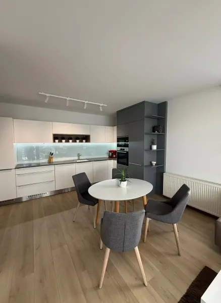 Prodazha 3-komnatnaya, 3-komnatnaya, Martina Granca, Bratislava - Dúbr