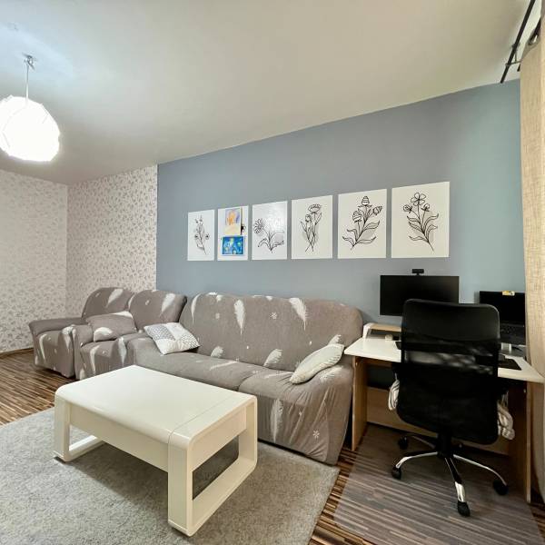 Arenda 3-komnatnaya, 3-komnatnaya, Námestí Hraničiarov, Bratislava - P