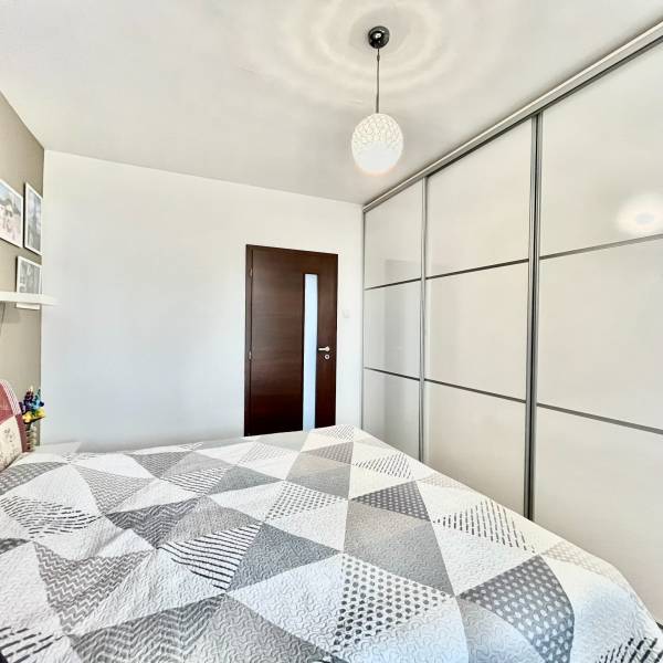 Arenda 3-komnatnaya, 3-komnatnaya, Námestí Hraničiarov, Bratislava - P