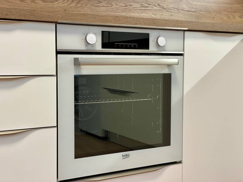 Arenda 2-komnatnaya, 2-komnatnaya, Vrbenského, Bratislava - Rača, Slov