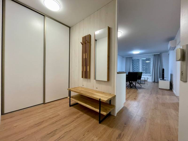 Arenda 2-komnatnaya, 2-komnatnaya, Vrbenského, Bratislava - Rača, Slov