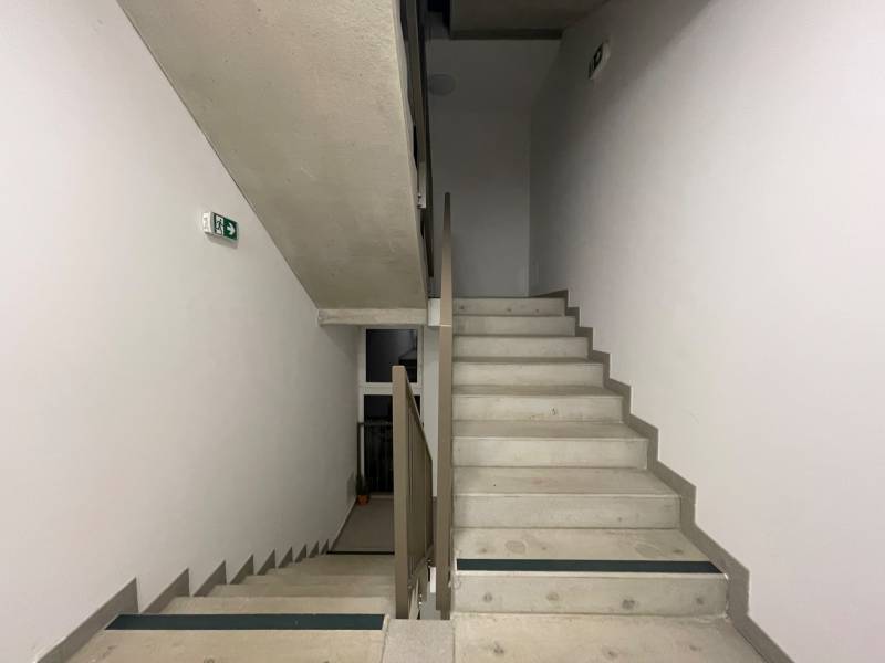 Arenda 2-komnatnaya, 2-komnatnaya, Vrbenského, Bratislava - Rača, Slov