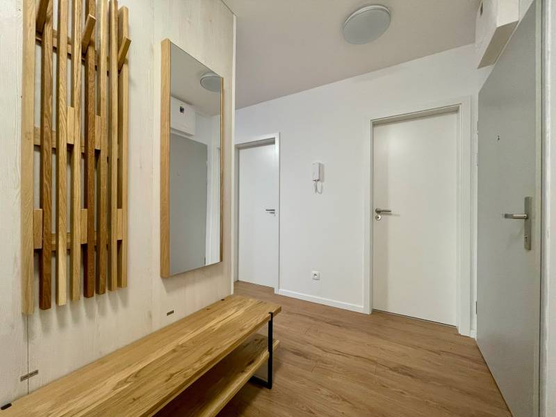 Arenda 2-komnatnaya, 2-komnatnaya, Vrbenského, Bratislava - Rača, Slov