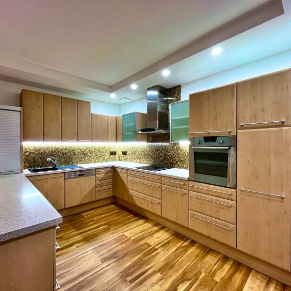 Arenda 3-komnatnaya, 3-komnatnaya, Hany Meličkovej, Bratislava - Karlo