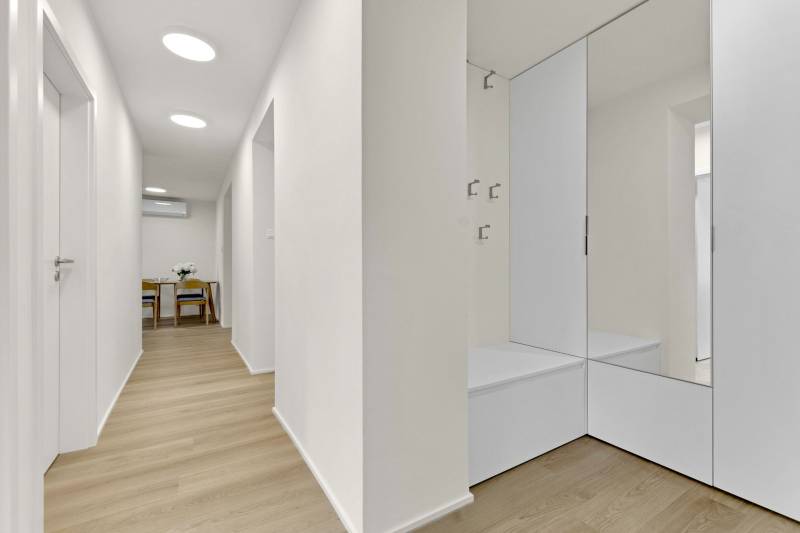 Prodazha 4-komnatnaya, 4-komnatnaya, Miletičova, Bratislava - Ružinov,