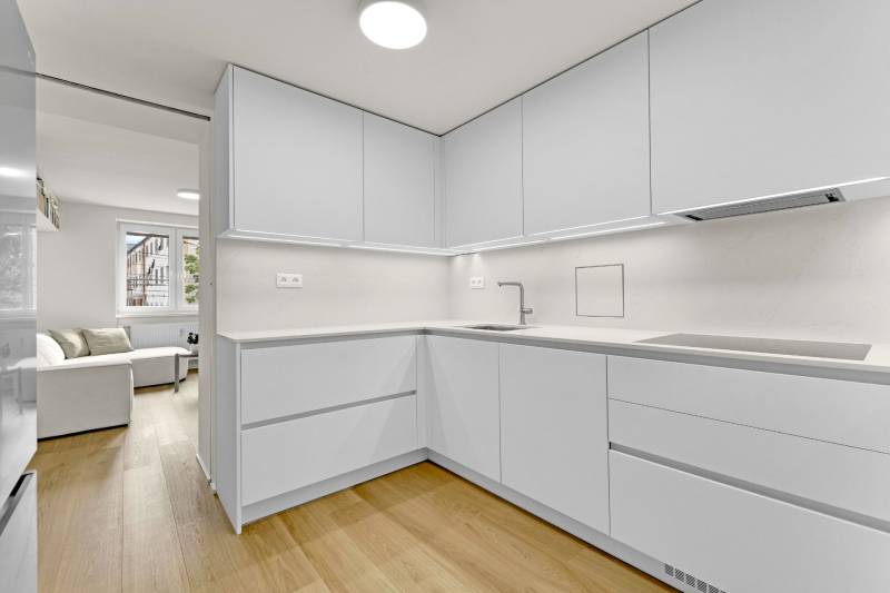 Prodazha 4-komnatnaya, 4-komnatnaya, Miletičova, Bratislava - Ružinov,