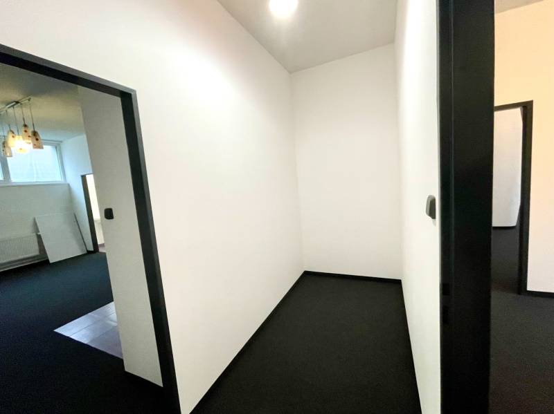 Prodazha Torgovye-pomeshchenija, Torgovye-pomeshchenija, Bratislava - 