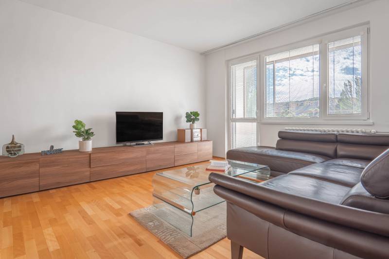 Prodazha 4-komnatnaya, 4-komnatnaya, Janka Alexyho, Bratislava - Dúbra