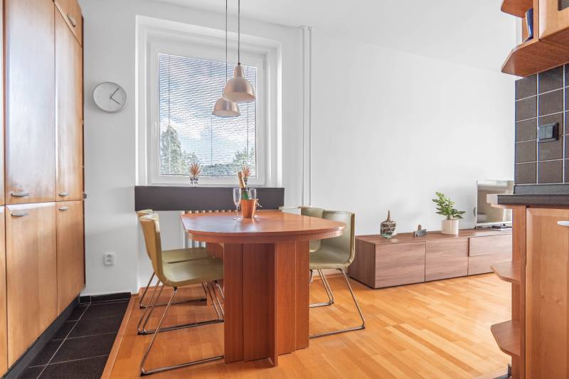 Prodazha 4-komnatnaya, 4-komnatnaya, Janka Alexyho, Bratislava - Dúbra