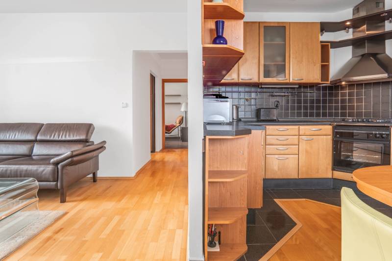 Prodazha 4-komnatnaya, 4-komnatnaya, Janka Alexyho, Bratislava - Dúbra