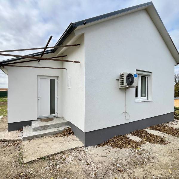 Prodazha CHastnye-doma, CHastnye-doma, Šaľa, Slovakia