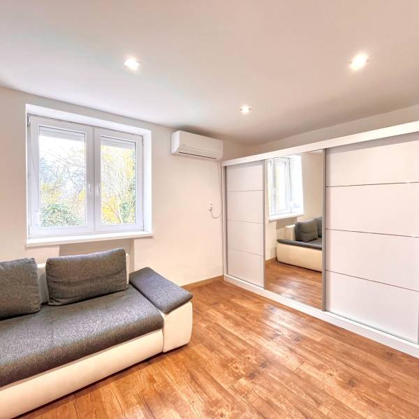 Prodazha CHastnye-doma, CHastnye-doma, Šaľa, Slovakia