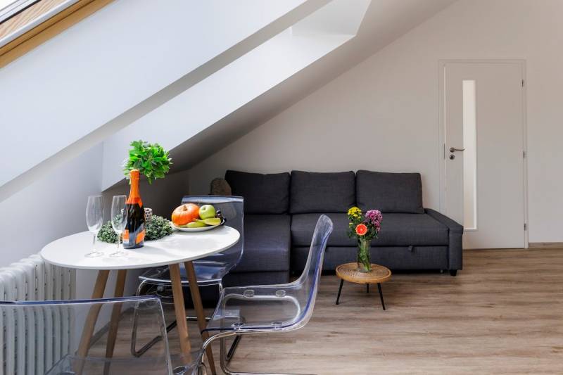 Prodazha 2-komnatnaya, 2-komnatnaya, Gunduličova, Bratislava - Staré M