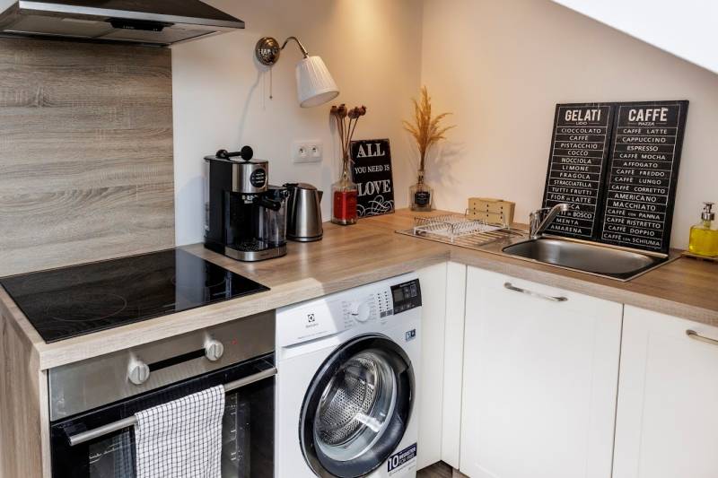 Prodazha 2-komnatnaya, 2-komnatnaya, Gunduličova, Bratislava - Staré M