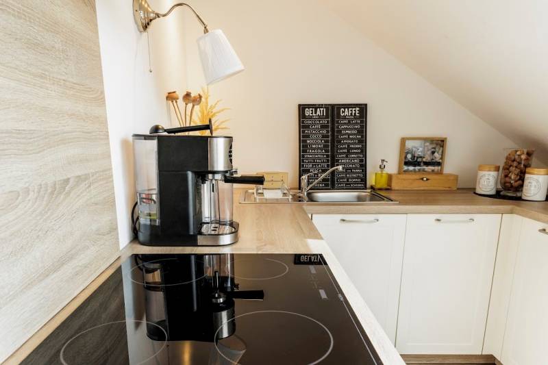 Prodazha 2-komnatnaya, 2-komnatnaya, Gunduličova, Bratislava - Staré M