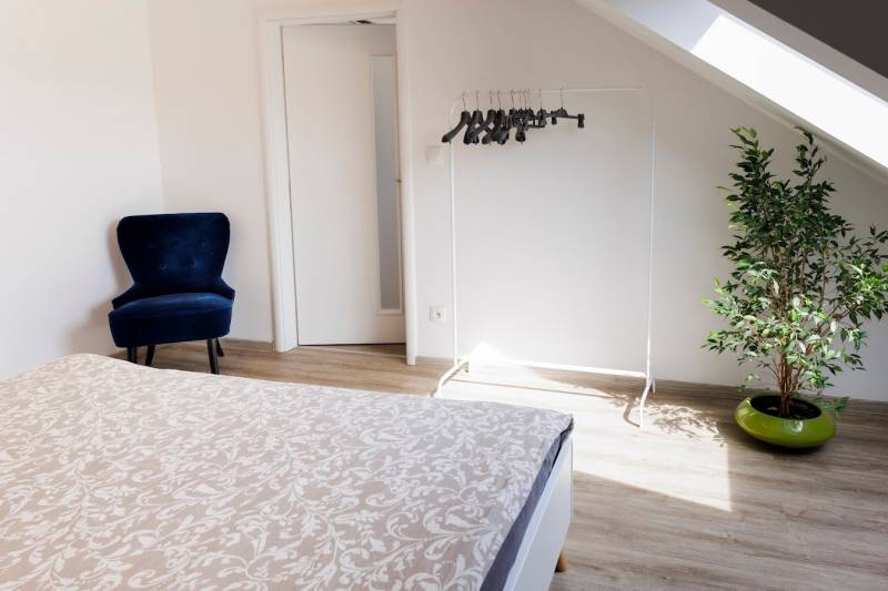 Prodazha 2-komnatnaya, 2-komnatnaya, Gunduličova, Bratislava - Staré M