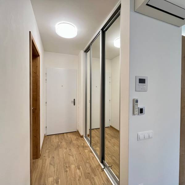 Arenda 2-komnatnaya, 2-komnatnaya, Račianska, Bratislava - Nové Mesto,