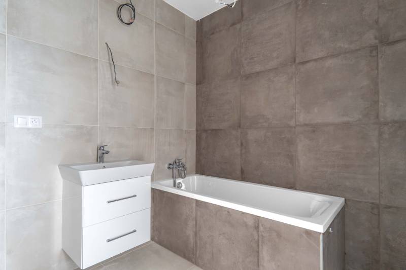 Prodazha 4-komnatnaya, 4-komnatnaya, Jabloňová, Šaľa, Slovakia