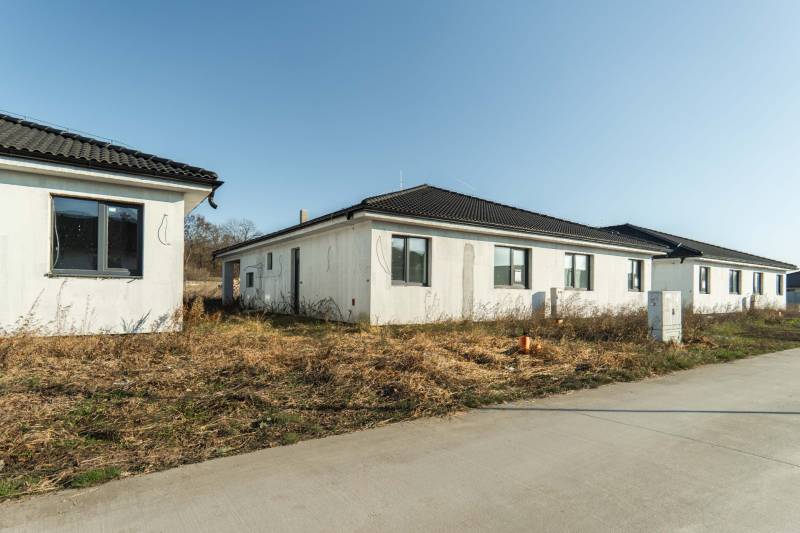 Prodazha 4-komnatnaya, 4-komnatnaya, Jabloňová, Šaľa, Slovakia