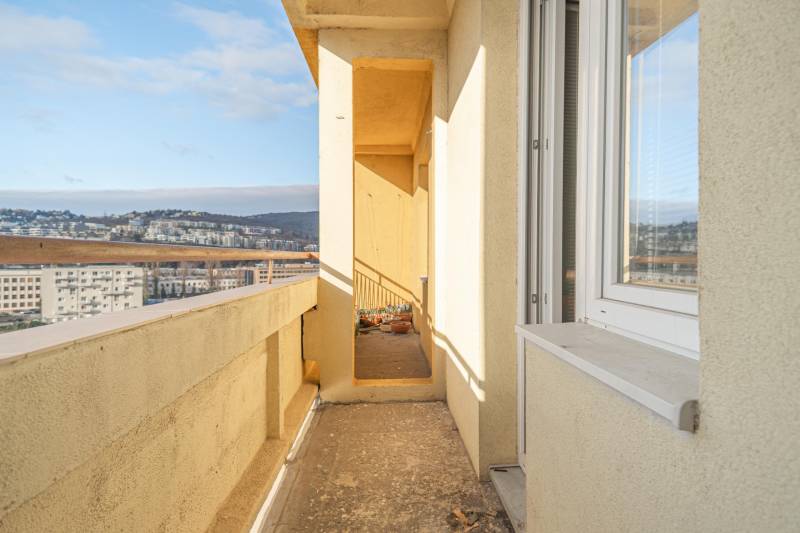 Prodazha 4-komnatnaya, 4-komnatnaya, Č. Parašutistov, Bratislava - Nov