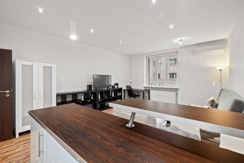 Prodazha 1-komnatnaya, 1-komnatnaya, Bratislava - Staré Mesto, Slovaki