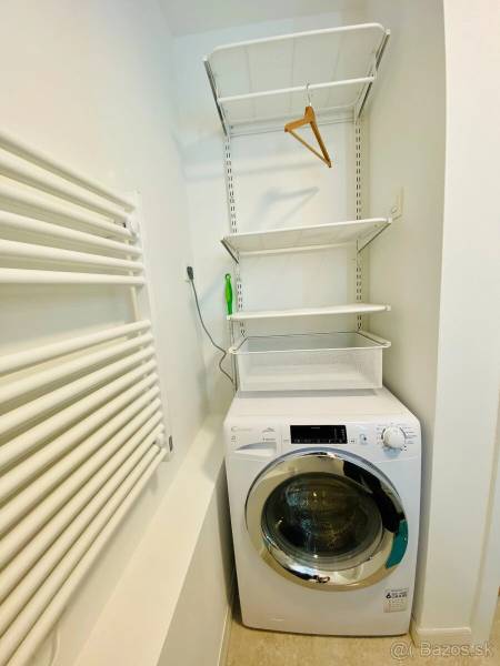 Prodazha 2-komnatnaya, 2-komnatnaya, Zadunajská cesta, Bratislava - Pe