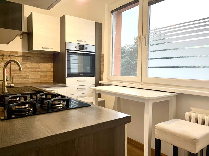 Prodazha 2-komnatnaya, 2-komnatnaya, Nejedlého, Bratislava - Dúbravka,