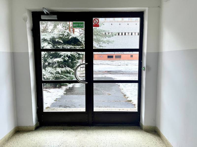 Prodazha 2-komnatnaya, 2-komnatnaya, Nejedlého, Bratislava - Dúbravka,