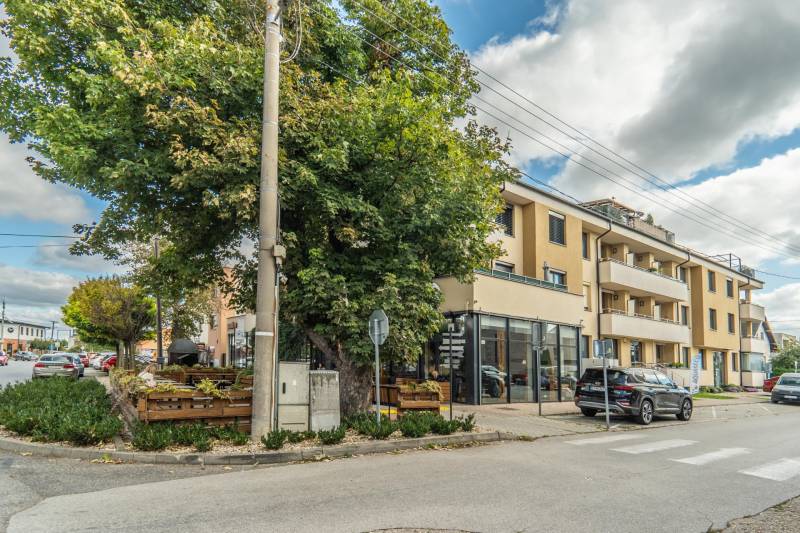 Prodazha 3-komnatnaya, 3-komnatnaya, Bernolákovská, Senec, Slovakia