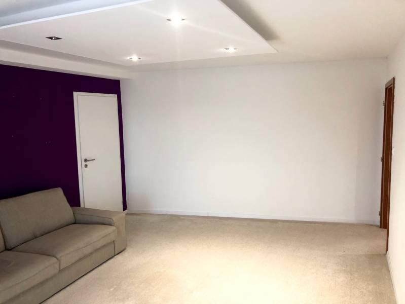 Prodazha Zdanija, Zdanija, Pod brehmi, Bratislava - Karlova Ves, Slova