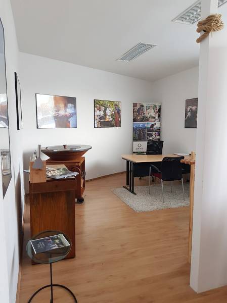 Prodazha Zdanija, Zdanija, Pod brehmi, Bratislava - Karlova Ves, Slova