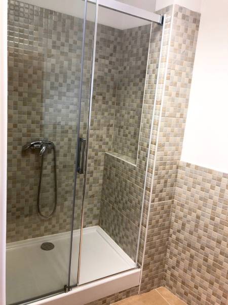 Prodazha Zdanija, Zdanija, Pod brehmi, Bratislava - Karlova Ves, Slova