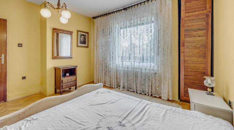 Prodazha CHastnye-doma, CHastnye-doma, Fibichova, Bratislava - Ružinov