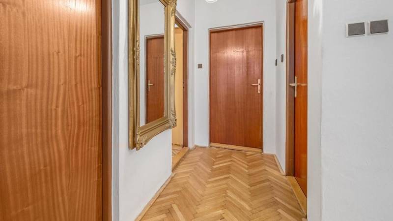 Prodazha CHastnye-doma, CHastnye-doma, Fibichova, Bratislava - Ružinov