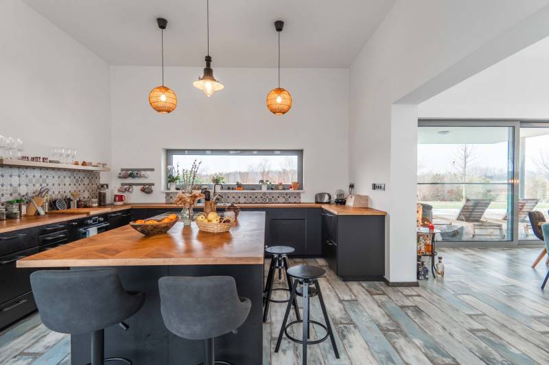 Prodazha CHastnye-doma, CHastnye-doma, Nagy Lajos király, Mosonmagyaró