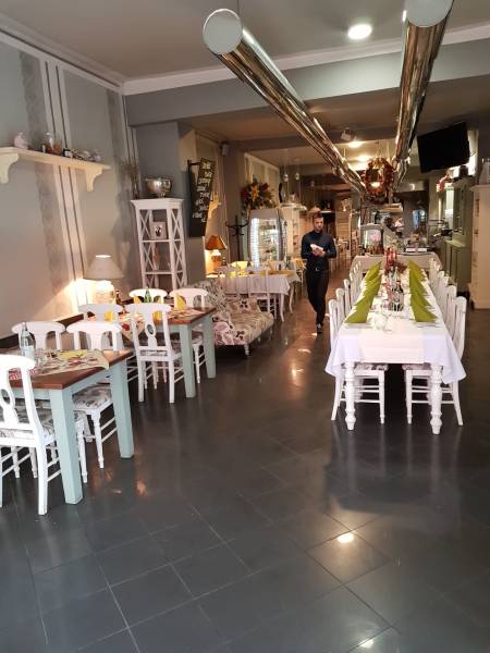 Prodazha Torgovye-pomeshchenija, Torgovye-pomeshchenija, Obchodná, Bra