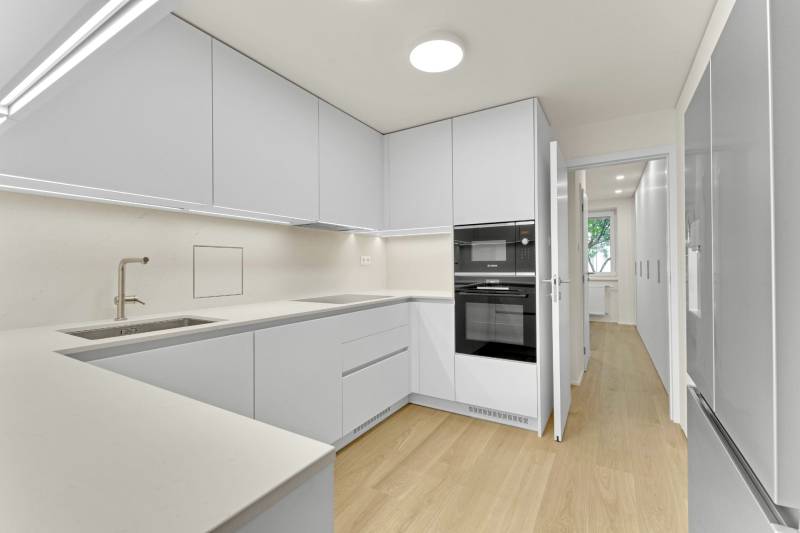 Prodazha 4-komnatnaya, 4-komnatnaya, Miletičova, Bratislava - Ružinov,