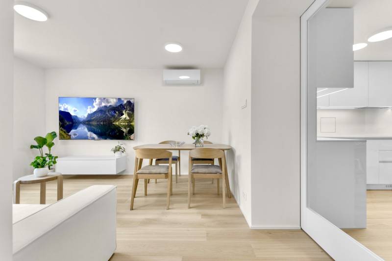 Prodazha 4-komnatnaya, 4-komnatnaya, Miletičova, Bratislava - Ružinov,