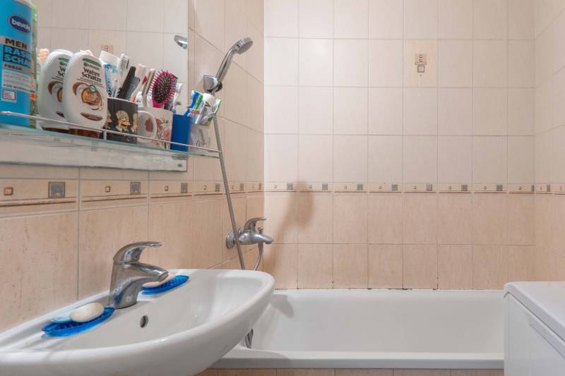 Prodazha 2-komnatnaya, 2-komnatnaya, Estónska, Bratislava - Podunajské