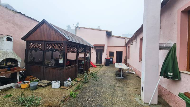 Prodazha Zdanija, Zdanija, Wiennerstrasse, Bruck an der Leitha, Austri