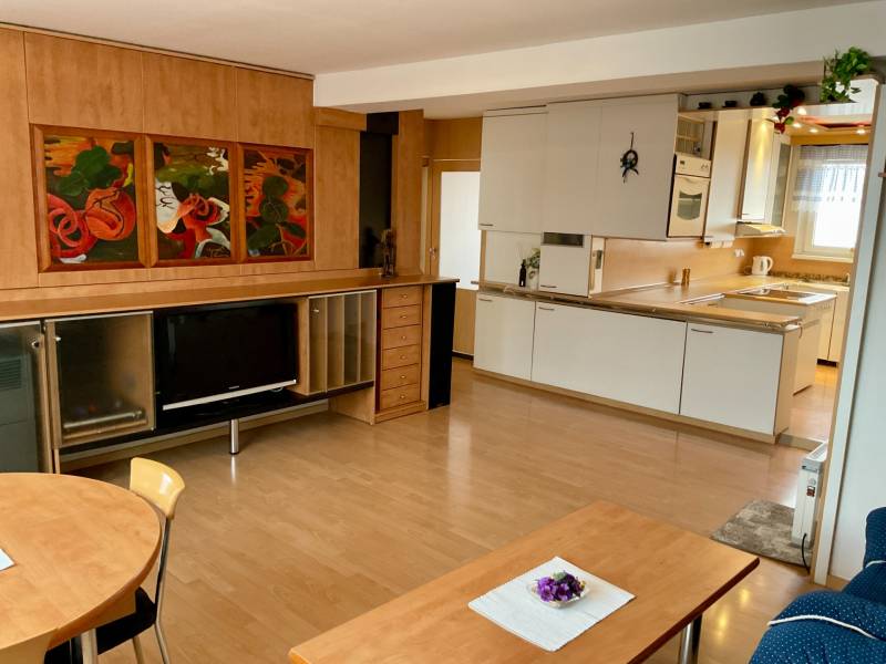 Arenda 3-komnatnaya, 3-komnatnaya, Osloboditeľská, Bratislava - Vajnor