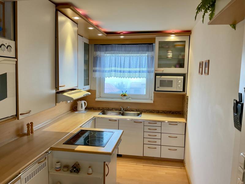 Arenda 3-komnatnaya, 3-komnatnaya, Osloboditeľská, Bratislava - Vajnor