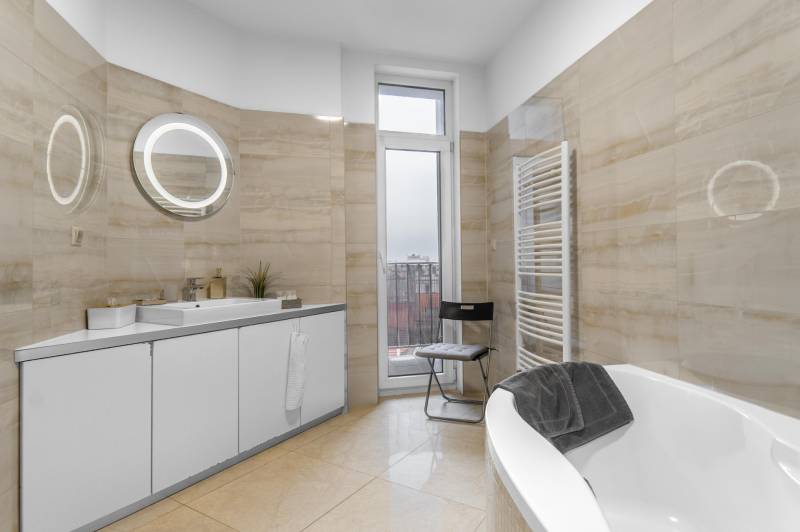 Prodazha 2-komnatnaya, 2-komnatnaya, Námestie 1.mája, Bratislava - Sta