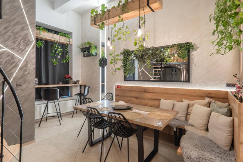 Prodazha 3-komnatnaya, 3-komnatnaya, Námestie 1.mája, Bratislava - Sta