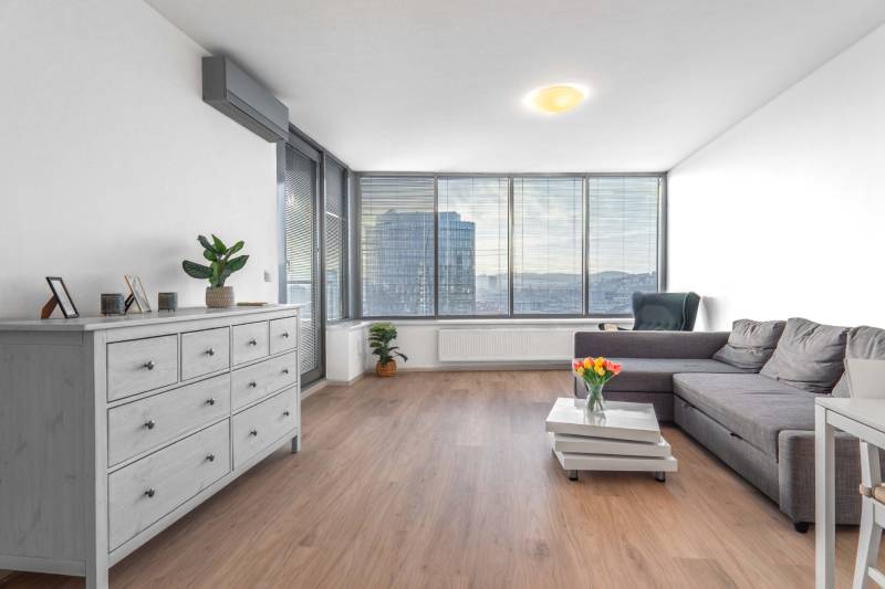 Prodazha 2-komnatnaya, 2-komnatnaya, Bajkalská, Bratislava - Nové Mest